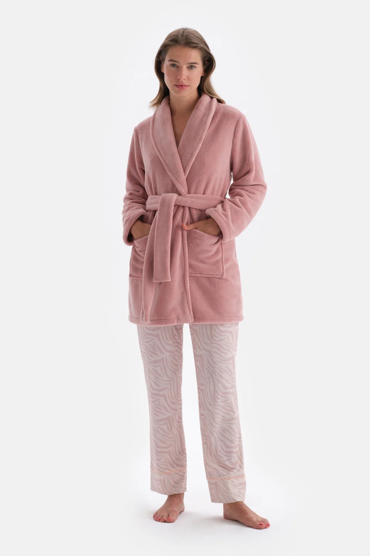 Women Pink Embroidery Detailed Fleece Robe